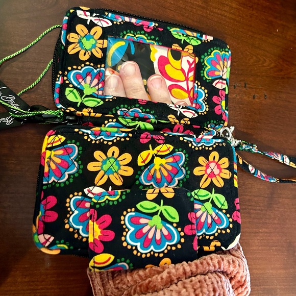 Vera Bradley Wristlet Retired Midnight Mickey NWOT - Picture 4 of 8